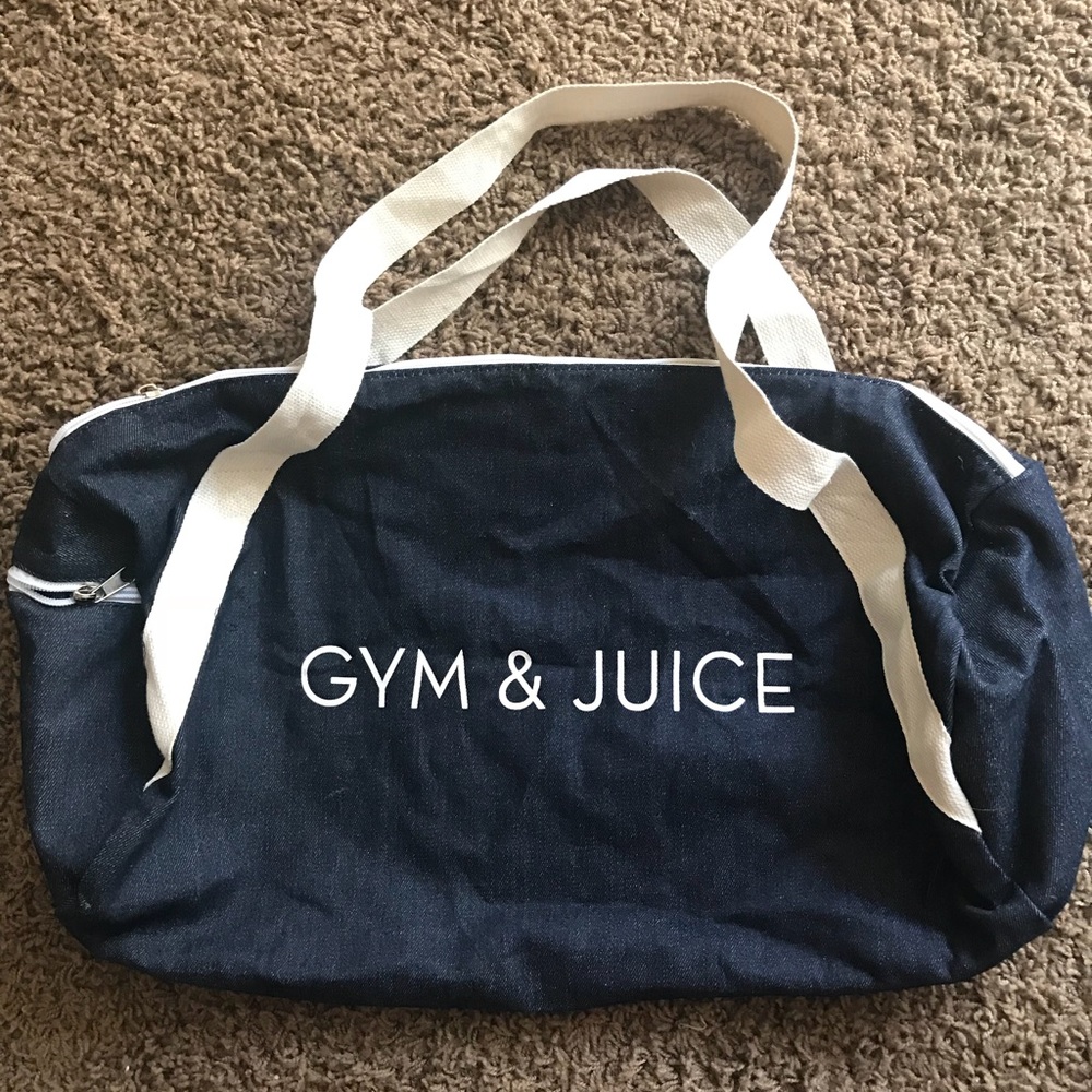 PRIVATE PARTY Navy Gym & Juice Travel Duffel with Cream Straps